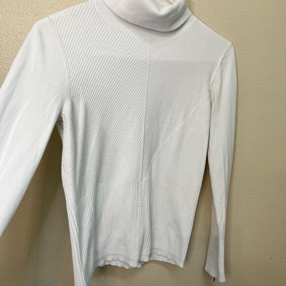 WHBM White Knit Turtleneck Sweater Size S - Picture 3 of 6